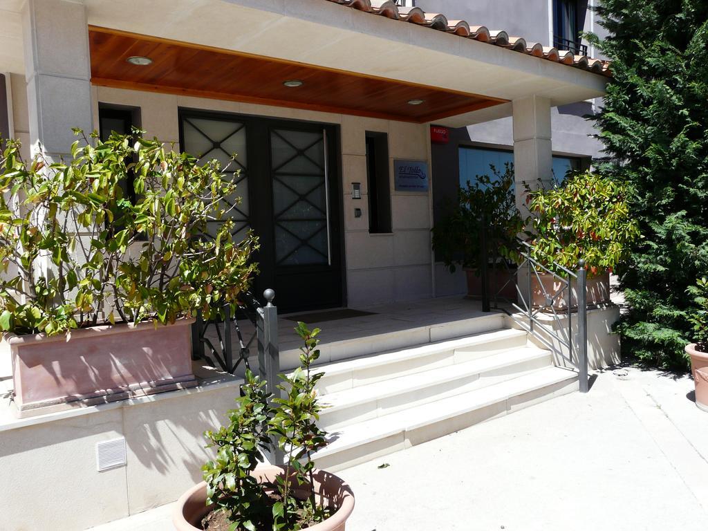 Hotel Restaurante El Tollo 우티엘 외부 사진