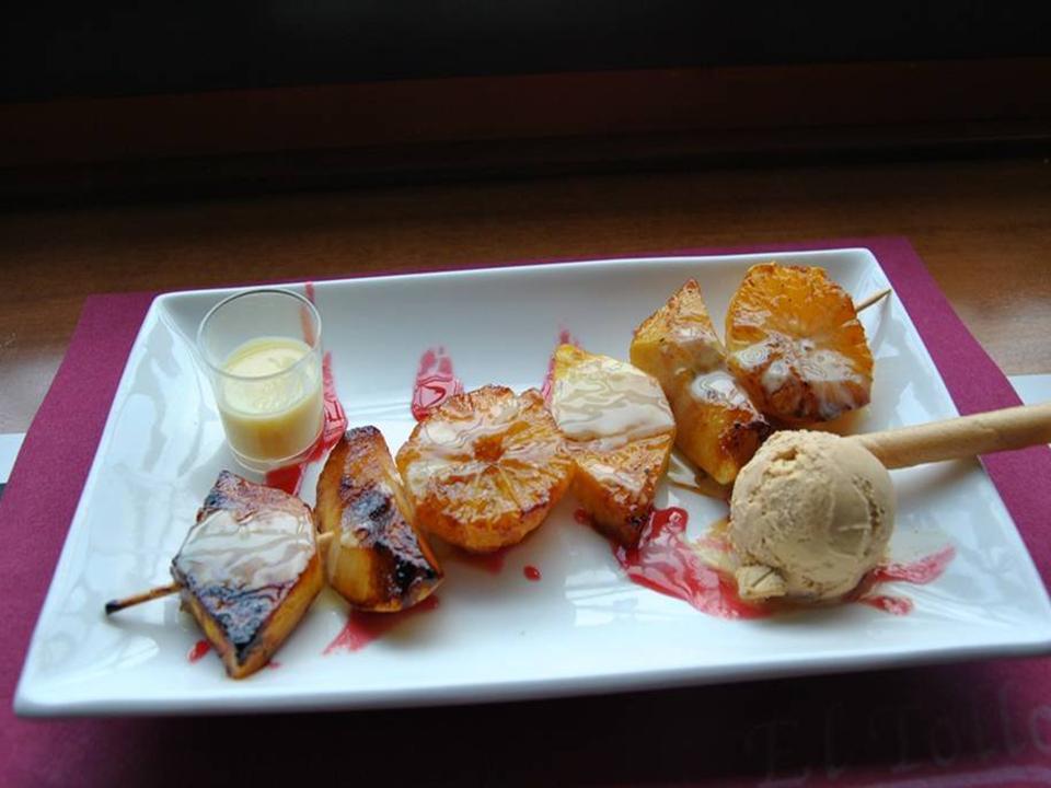 Hotel Restaurante El Tollo 우티엘 외부 사진