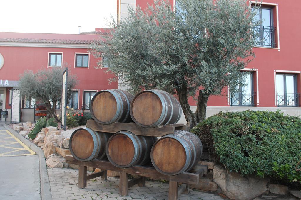 Hotel Restaurante El Tollo 우티엘 외부 사진